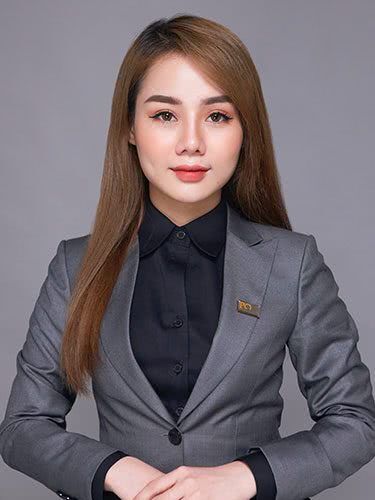 Kyla Lee Manager